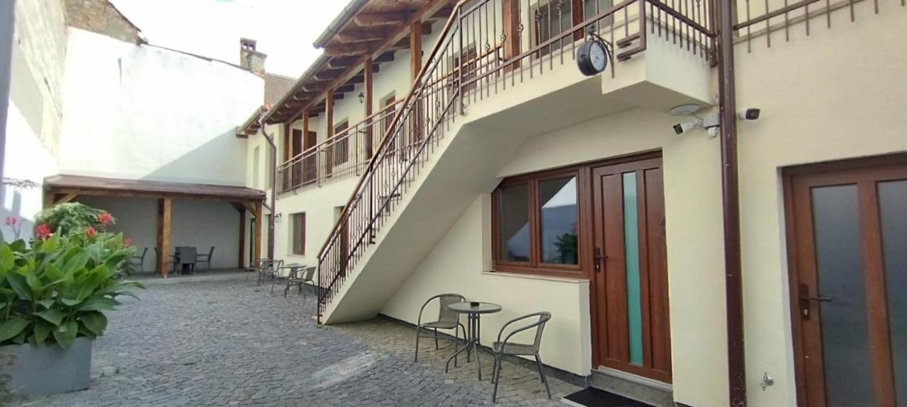 Old Town Cataleya Hotell Sibiu Exteriör bild